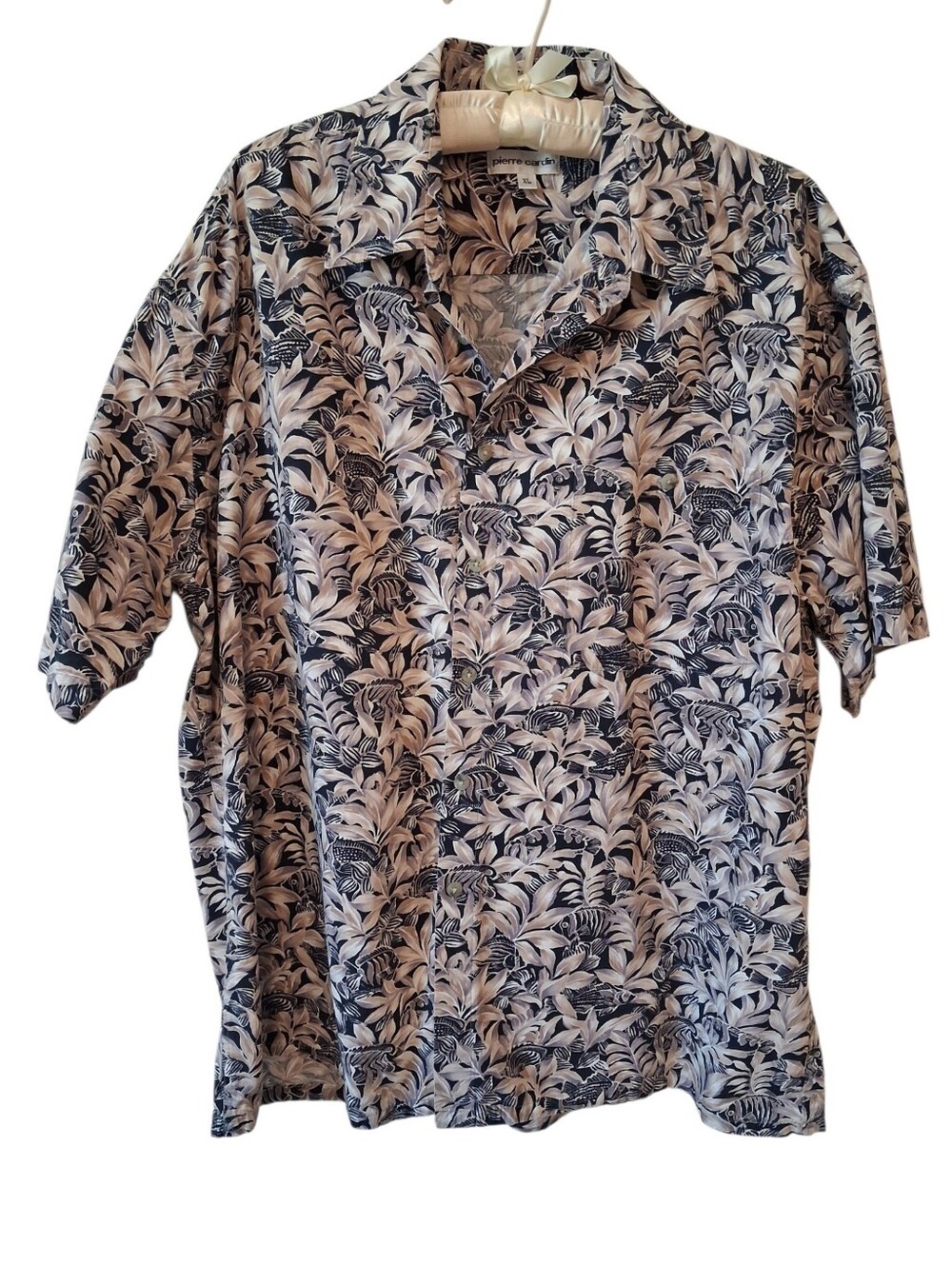 Pierre Cardin size XL Button Down Top